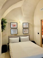 Cortinas blackout, sistema de insonorización y wifi gratis 