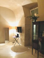 Cortinas blackout, sistema de insonorización y wifi gratis 