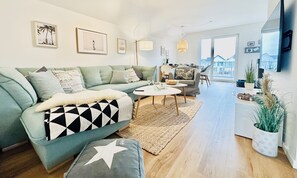 TV, fireplace - Surfbude - infrared sauna, fireplace, washing machine, balcony, private parking, 3 TVs (Olpenitz)