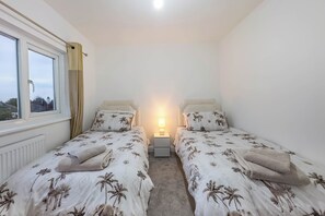 3 bedrooms, free WiFi, bed sheets