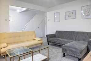 House | Living area - Southend Retreat King Suite (Westcliff-on-Sea)