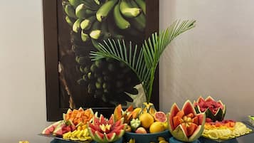 Free daily buffet breakfast
