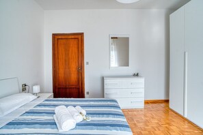 2 Schlafzimmer, Bügeleisen/Bügelbrett, WLAN, Bettwäsche