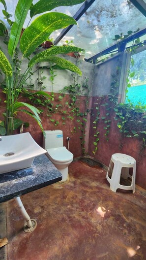 Classic Villa | Bathroom | Shower