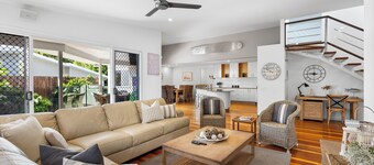 Beecheyana North - Beach Villa w/ heated pool