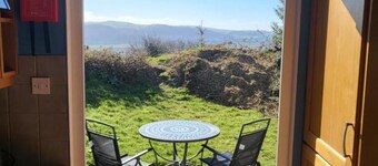 Mountainside Lodge in Aberdovey - Near Beach