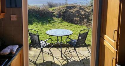 Mountainside Lodge in Aberdovey - Near Beach