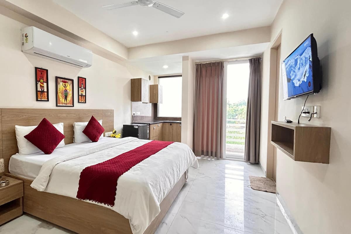 Elite Room, City View | Katil Select Comfort, meja, ruang kerja komputer riba, Wi-fi percuma