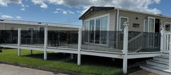 2 Bedroom Luxury Caravan pet Friendly Near Beach