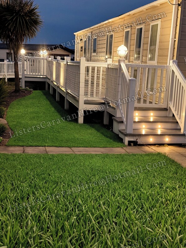 2 Bedroom Luxury Caravan pet Friendly Near Beach, Cardiff Hotel