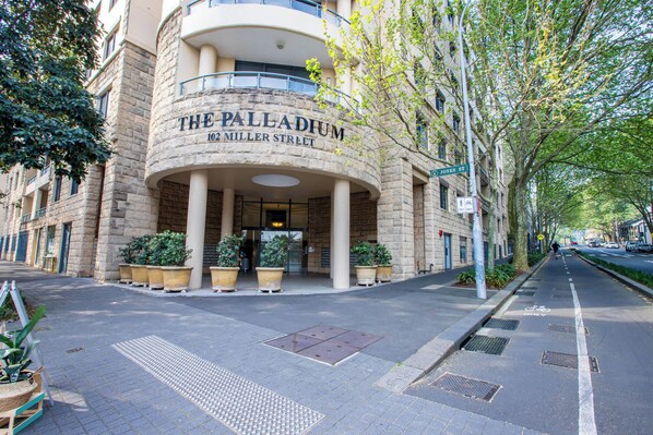 Exterior - Pyrmont Escape - Prime Location, Pool and Parking (Pyrmont)