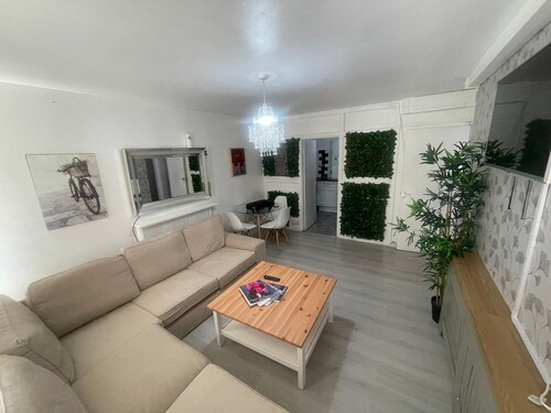 Xtra 2-bedroom apartment with WiFi