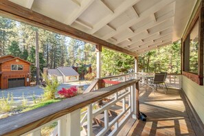 Terrace/patio - North Tahoe Cabin Hot Tub- North Star Palisades (Kings Beach)