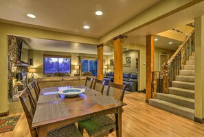 Interior - South Tahoe Grandma’s Family Home Hot Tub & Views (South Lake Tahoe)