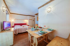 Apartment - Abeti A2-17 few min From ski (Sauze di Cesana)