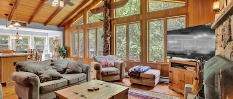 Televisión, videojuegos y oficina