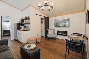 Smart TV, chimenea