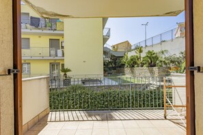 Apartment | 2 bedrooms - Spacious Apartment With Terrace by Wonderful Italy (Sanremo)