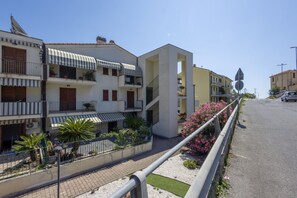 Apartment | 2 bedrooms - Spacious Apartment With Terrace by Wonderful Italy (Sanremo)