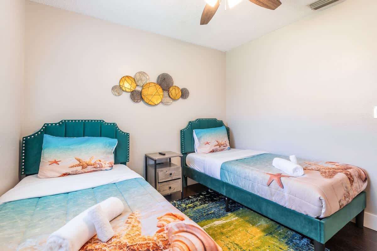 3 makuuhuonetta, silitysrauta/-lauta, vauvan matkasänky, ilmainen Wi-Fi