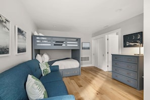 3 habitaciones, tabla de planchar con plancha, cuna de viaje y wifi 