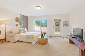 1 bedroom, iron/ironing board, WiFi, bed sheets