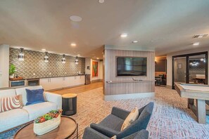 TV, offices