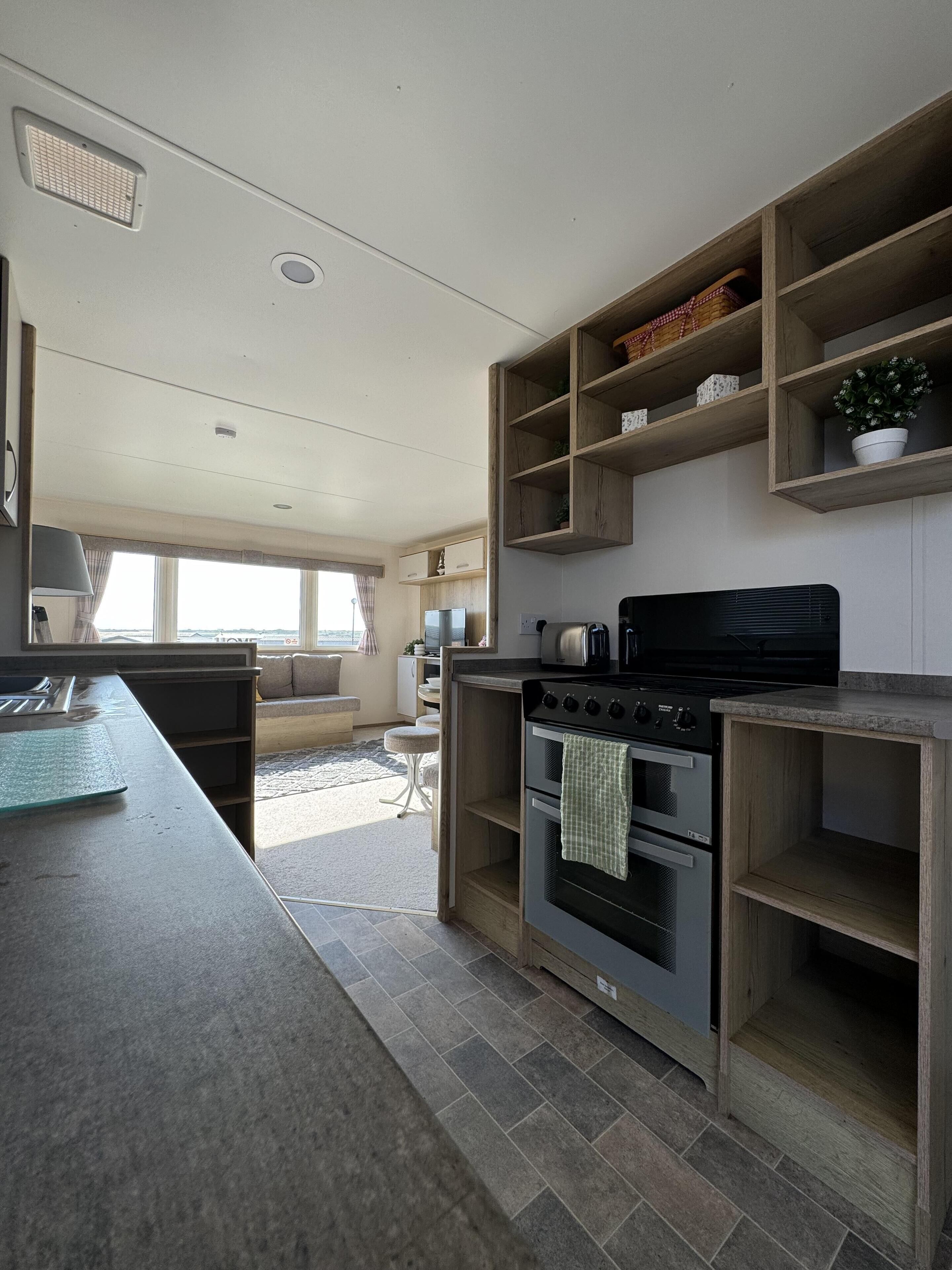 샬레 | 전용 주방 | 냉장고, 전자레인지, 오븐, 쿡탑