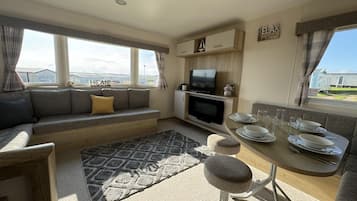 Chalet | Area keluarga | TV dan perapian