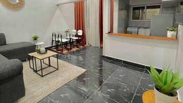 ๋๋ญ์ค ์ํํธ | ๊ฑฐ์ค ๊ณต๊ฐ