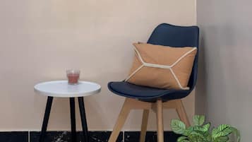Departamento Deluxe | 1 habitación, escritorio y espacio para trabajar con laptop
