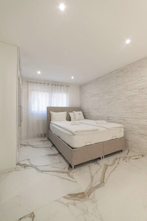 2 Schlafzimmer, Bügeleisen/Bügelbrett, WLAN, Bettwäsche