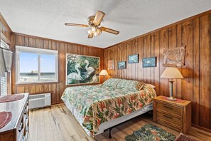 2 Schlafzimmer, BĂŒgeleisen/BĂŒgelbrett, Internetzugang