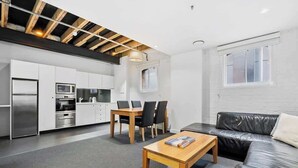 Living area - Gibson's Mill 1 Bedroom Warehouse Apartment - 203 (Hobart)