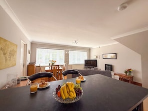 Dining - The Wing at Fox Hollow (Whiteley Bank)