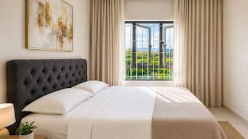 Two-Bedroom Apartment | Soundproofing, free WiFi, bed sheets