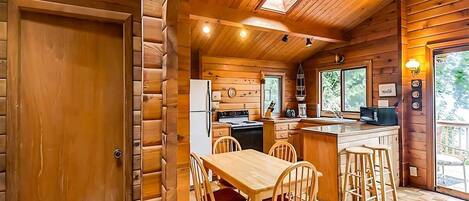 Frigorifero, microonde, forno, macchina per tè/caffè