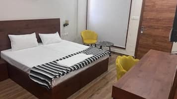 Desk, free WiFi, bed sheets