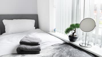 3 chambres, fer et planche à repasser, Wi-Fi, draps fournis