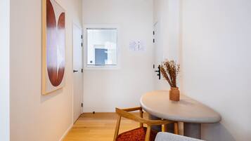Apartment | 1 bedroom, desk, Internet