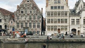 Apartment | 1 bedroom, desk, Internet