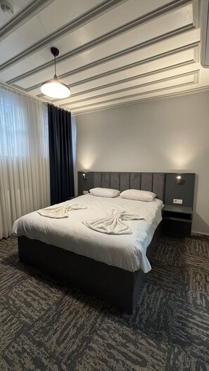 Standard Double Room, 1 Queen Bed, Non Smoking | Egyptian cotton sheets, premium bedding, minibar, in-room safe - Lighthouse  (Istanbul)