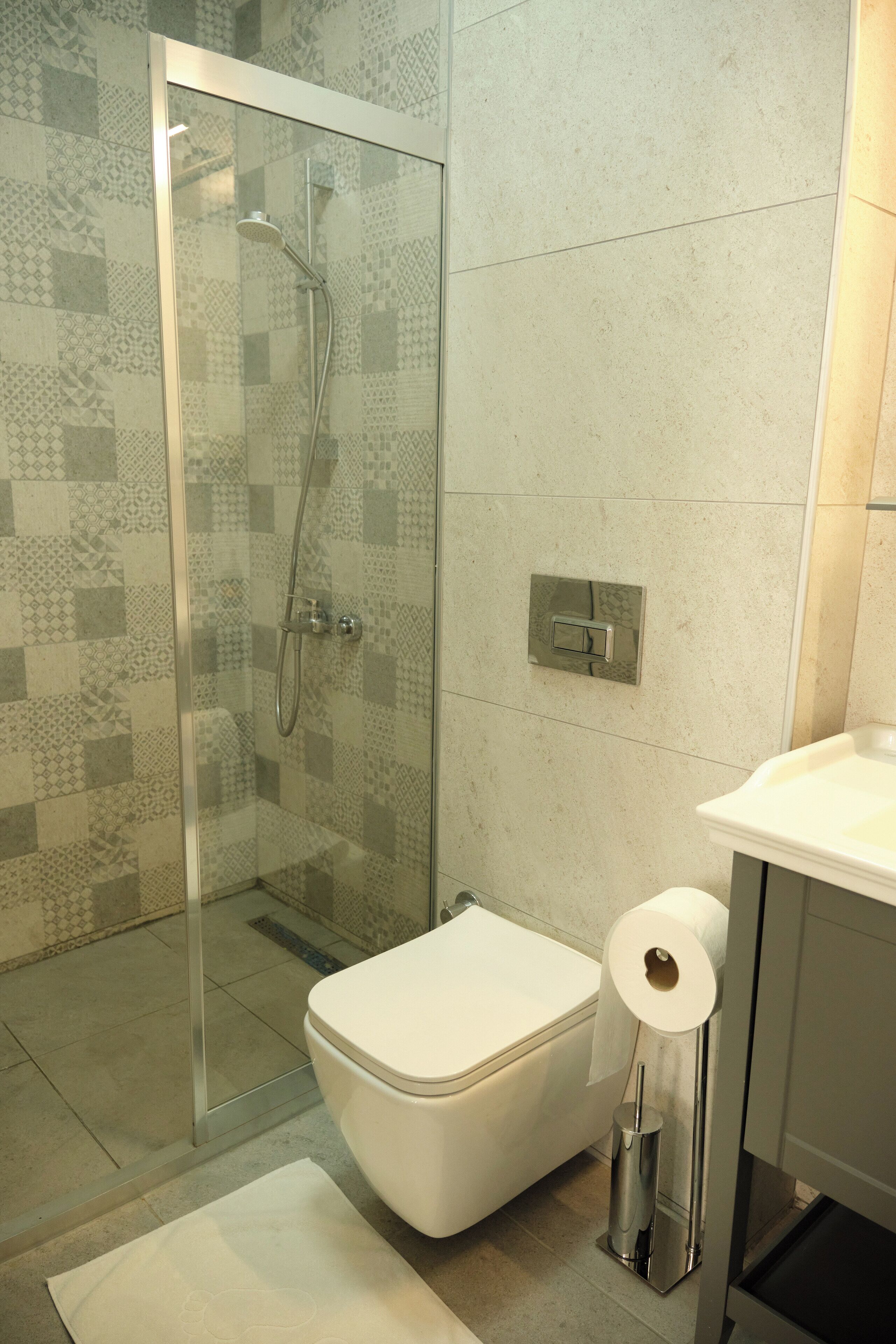 Habitación doble estándar, 1 cama Queen size, para no fumadores | Regadera en el baño