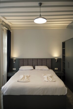 Executive Suite, 2 Bedrooms | Egyptian cotton sheets, premium bedding, minibar, in-room safe - Lighthouse  (Istanbul)
