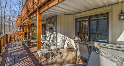 GV-3 Don't Worry Beech Happy 2 BR/2 BA Condo on the Golf Course