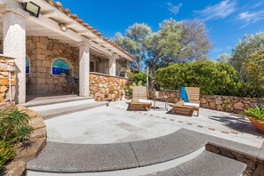 ทาวน์โฮมสำหรับครอบครัว, 3 ห้องนอน, ไมโครเวฟ (Villa Maestrale 100M from beach) | บริเวณภายนอก