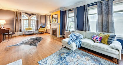 6 Mi to Naval Base: Spacious Waukegan Home w/ Yard