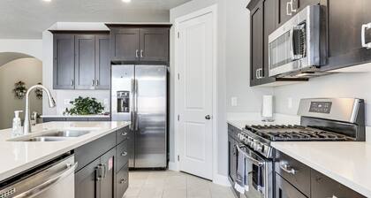 28 Mi to Zion Natl Park: Modern Washington Home