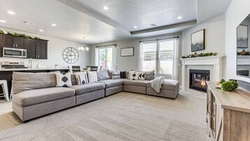 House (3 Bedrooms) | Front of property