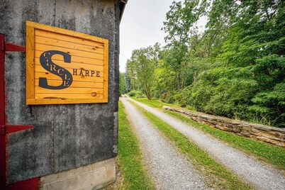15 Mi to Penn State: Hideaway w/ Fire Pit!